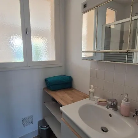 Maison Avec Jardin A *