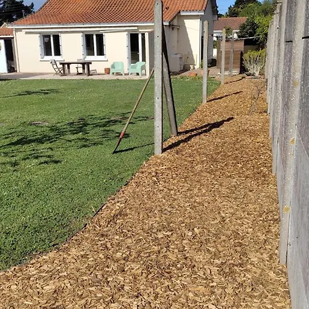 بيت للعطل Maison Avec Jardin A *