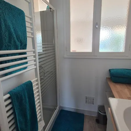 Maison Avec Jardin A * بورنيك